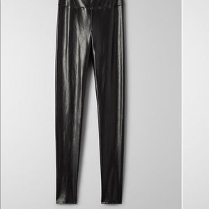 Like new Aritzia Daria Vegan Leather Legging- sz L